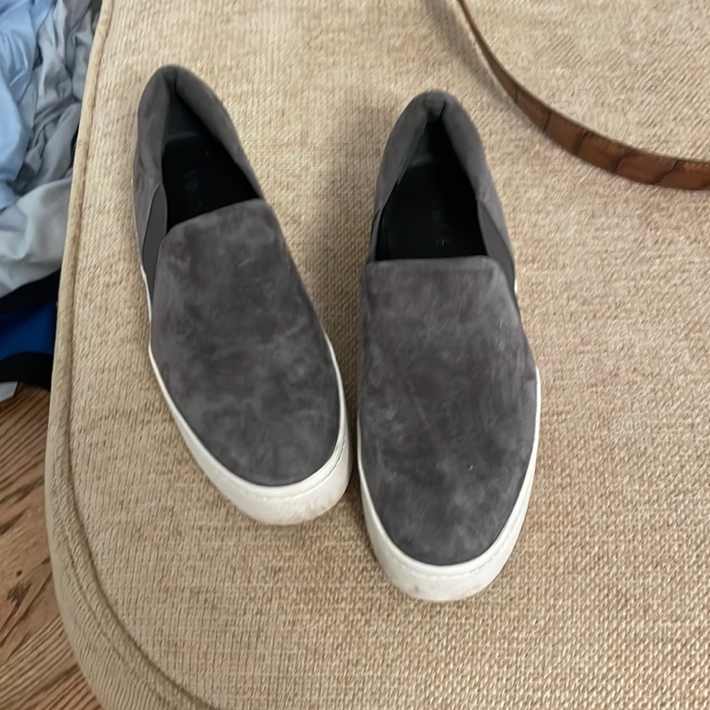 Vince Women’s Grey Platform Slides
